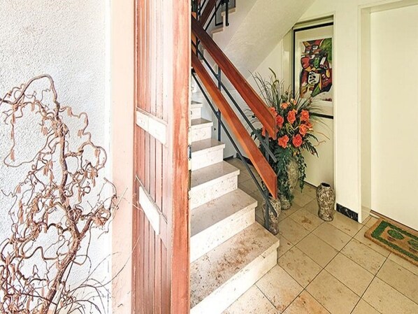 Interior - Holiday Home 'Apartmenthaus Am Schwarzwälder Hof' with Shared Terrace, Balcony and Wi-Fi (Bad Bellingen)