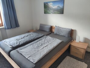 1 chambre, literie fournie