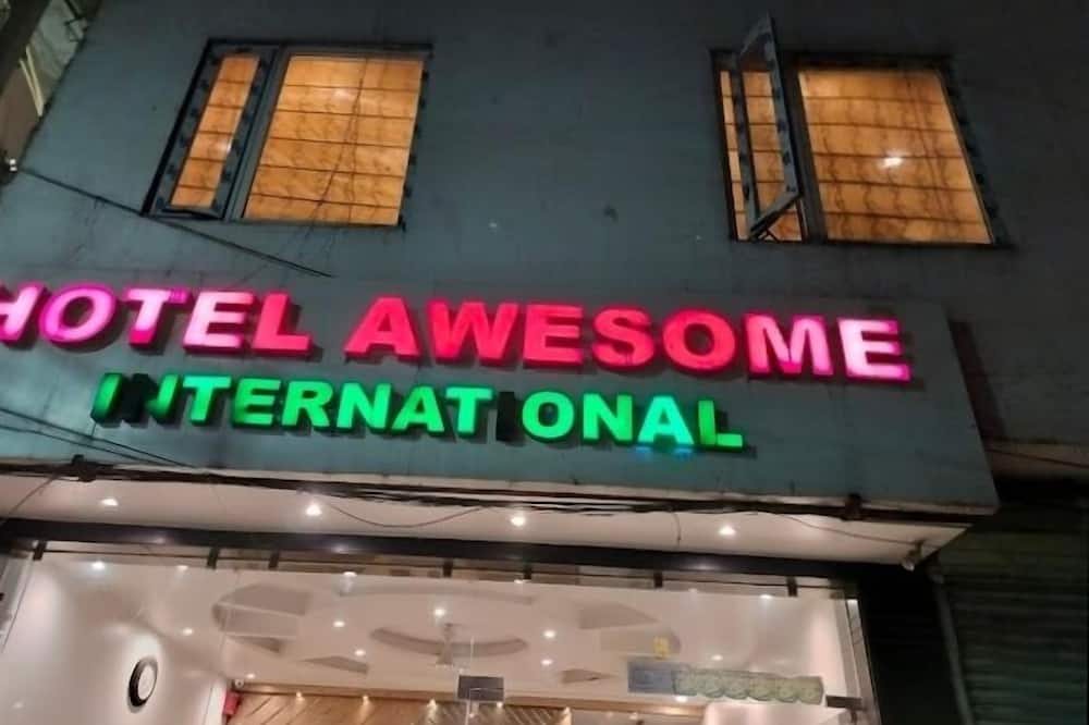 Hotel Awesome International