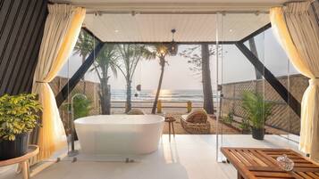 Presidential Room, Sea View | Free WiFi, bed sheets