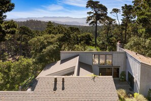 Exterior - Relaxing Retreat with A+ Design, Near Beaches | Serene Crest by AvantStay (Pebble Beach)