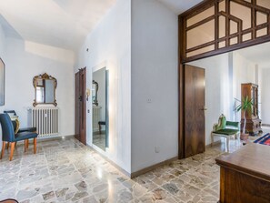 Interior - Beautiful apartment for 5 guests with WIFI, TV, balcony and pets allowed (Cecina)