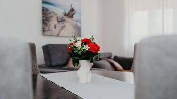 Apartment (Two Bedroom Apartment with Terrace) | Interior