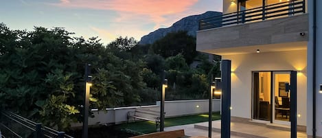 Apartment (Four Bedroom Apartment with Terrace) | Exterior