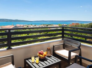 Apartment (Four Bedroom Apartment with Terrace) | Terrace/patio - Shimmering Sea Apartment With Terrace (Kastela)