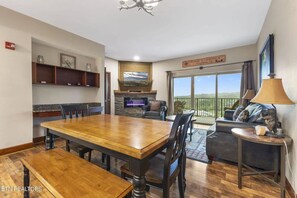 TV, fireplace - Charming Big Bear Resort Condo | Sleeps 6, Prime Pigeon Forge Location + Free Attraction Tickets (Pigeon Forge)