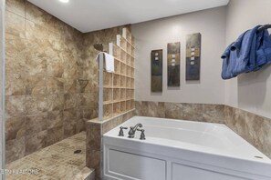 Shower, jetted bath, hair dryer, towels