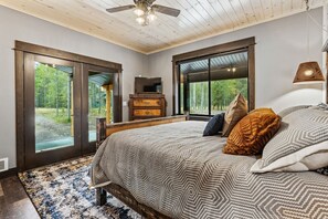 5 Schlafzimmer, Schreibtisch, Reisekinderbett, kostenloses WLAN