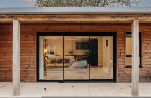 Apartment, Accessible | 2 bedrooms - Cart Shed 2 - From 140 Per Night (Oxford)