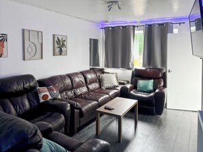 House, 1 Bedroom, Terrace, Garden View | Living room