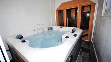 House, 1 Bedroom, Terrace, Garden View | Bathroom
