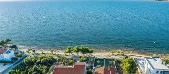 Victoria by Interhome