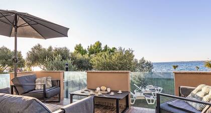 Victoria by Interhome