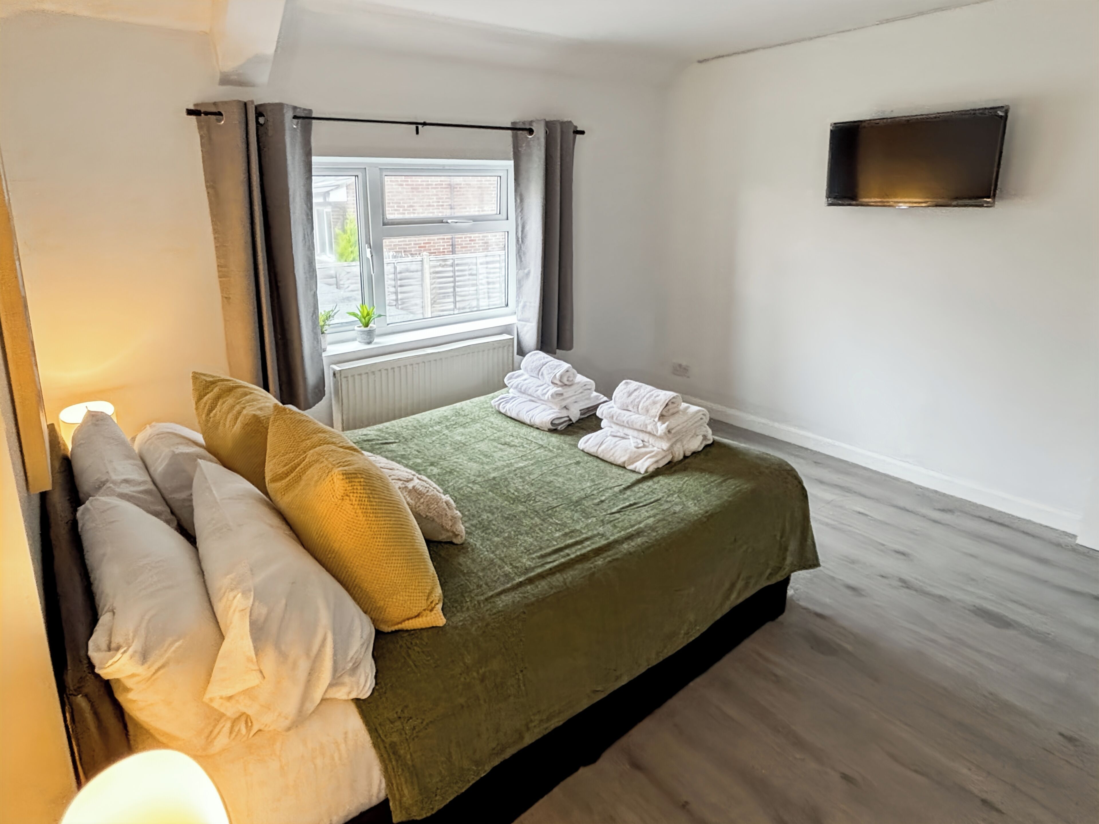 2 bedrooms