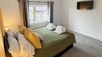 2 bedrooms