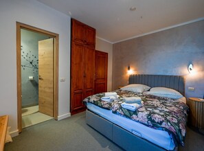 3 bedrooms, free WiFi - Seaside Escape Rovinj Old Town Apartment (Rovinj)