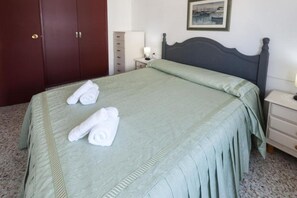 2 bedrooms, iron/ironing board - River  - Apartment In Daimús. Free Wifi (Playa De Daimuz , Valencia)