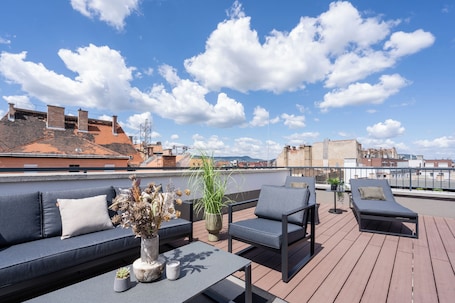 Deluxe Penthouse, City View | Terrace/patio