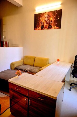 Front of property - Kivi stays  (Pune)
