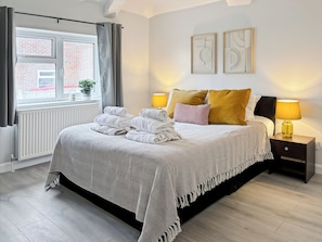 House, 4 Bedrooms | Interior - Cozy Hideaway With Hot Tub & Sauna Sleeps 7 (Brighton)