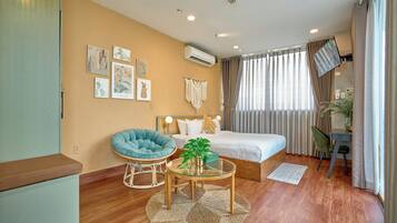 Deluxe Double Room, Garden View | Desk, soundproofing, free WiFi, bed sheets