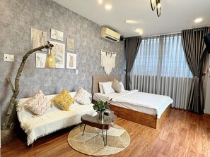 Deluxe Double Room, Garden View