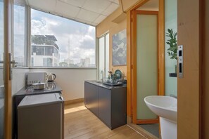 Deluxe-Doppelzimmer, Gartenblick | Badezimmer