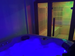 House, 5 Bedrooms | Property grounds - Family Holiday Home With Hot Tub & Sauna Sleeps 8 (Brighton)