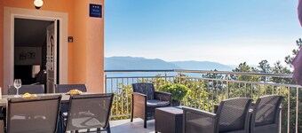 Seaview House - Leana Apartment