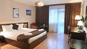 Deluxe Double or Twin Room, Balcony, Mountain View | 1 bedroom, desk, laptop workspace, soundproofing