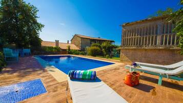 Casa | Piscina | Piscina interna, piscina externa