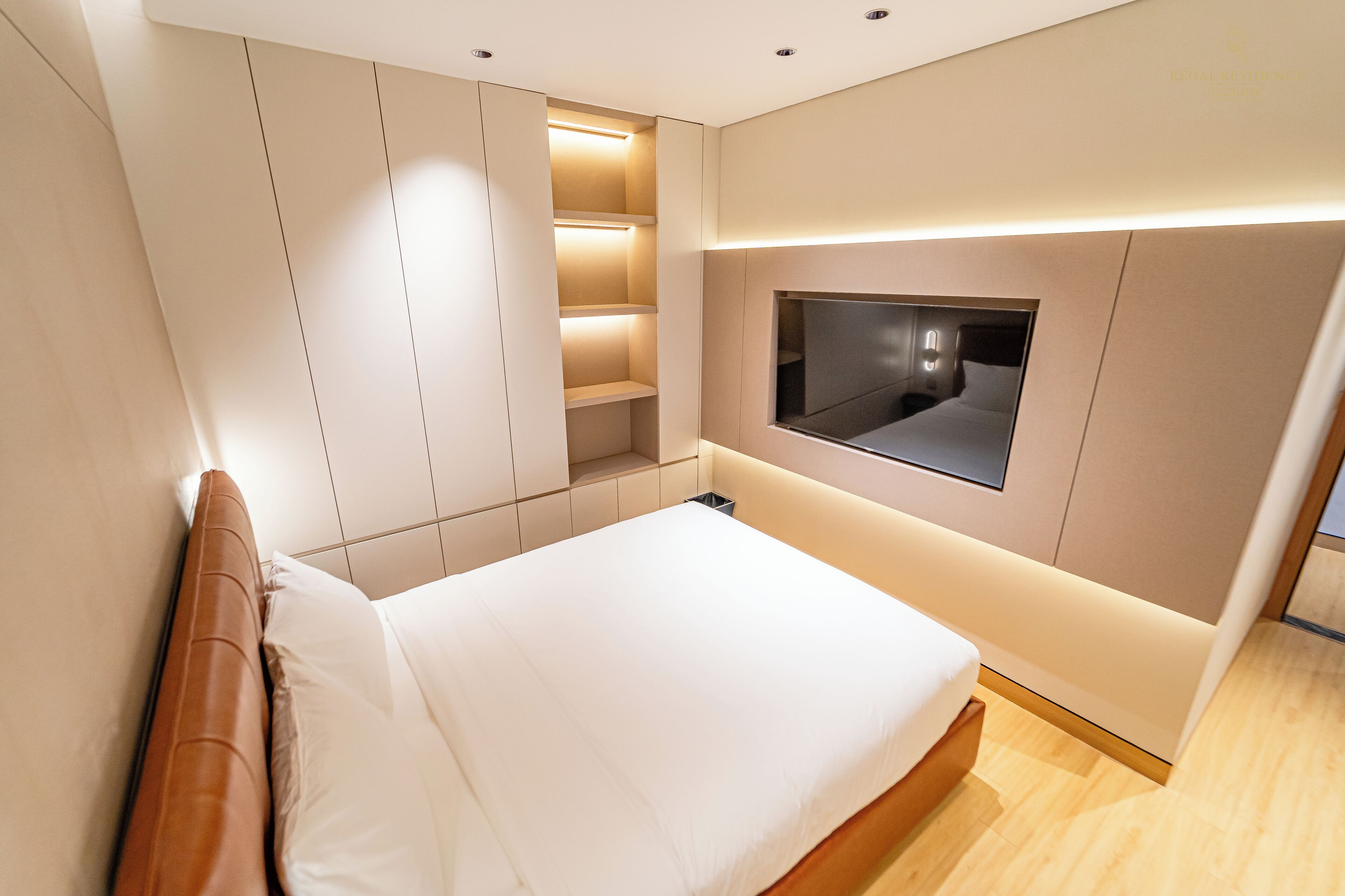Deluxe Apartment, Balcony, Ocean View | In-room safe, desk, laptop workspace, blackout curtains