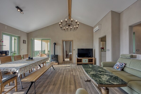 Family Villa, Multiple Bedrooms (Pool Vila Olivia with Sauna) | Living area