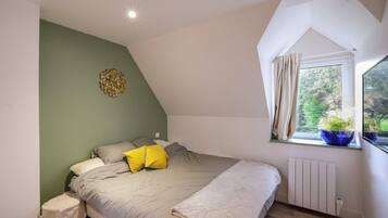 2 bedrooms, free WiFi, bed sheets