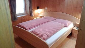 2 habitaciones y muebles diferentes