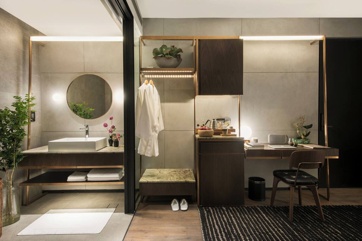 Minibar, két bảo mật tại phòng, bàn, màn/rèm cản sáng 