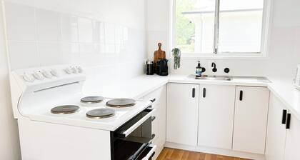 Haven in the heart of Turvey Park!