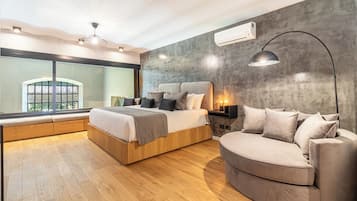 2 habitaciones, escritorio, tabla de planchar con plancha y wifi gratis