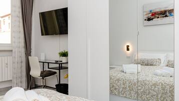 1 Schlafzimmer, BĂŒgeleisen/BĂŒgelbrett, WLAN, BettwĂ€sche