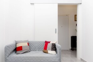 TV - VivimiHome - Crespi House (Milano)