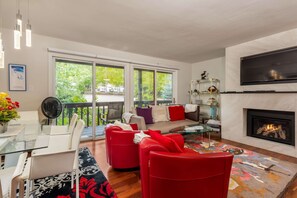 Smart TV, fireplace - All Seasons | B1 - 3 Bedroom/ 2 bath condo Vail Village (Vail)