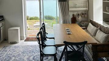 Cottage | Dining