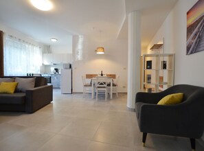 Apartment (One Bedroom Apartment) | Living room | 32-inch flat-screen TV with cable channels - Stylish and Modern Rovinj Apartment (Rovinj)