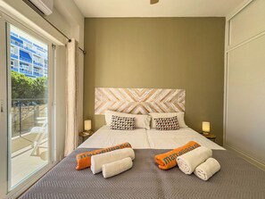 1 bedroom, iron/ironing board, free WiFi, bed sheets - Skol 420C - Lovely 1 Bed Apartment with Wi-Fi + Sea Views in Skol Marbella (Marbella)