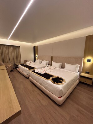 Family Suite | In-room safe, desk, soundproofing, iron/ironing board - HOTEL OXINA CIIZEL (Kodaikanal)