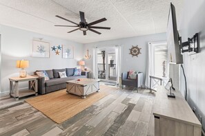 Smart TV - Northeast Florida Retreat (Jacksonville Beach)