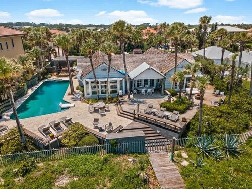 The Driftwood Retreat | Team Joseph Ellen