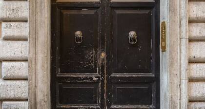 MARYLIN APARTMENT VIA THE CROSS