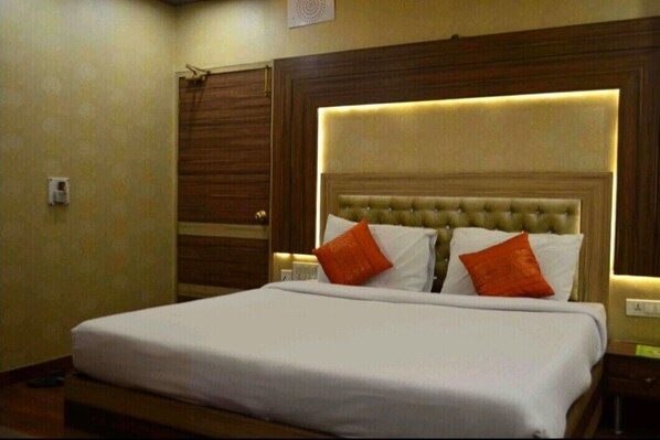 Deluxe Double Room, City View | Down comforters, free WiFi, bed sheets - Hotel Classic  (New Delhi)