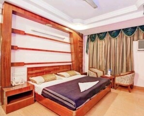 Deluxe Double Room, City View